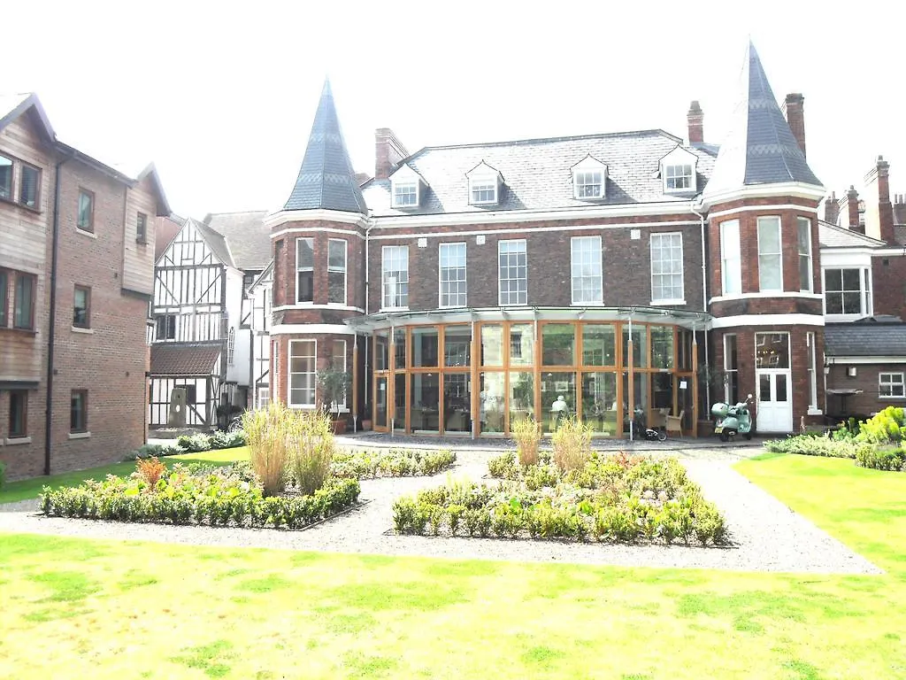 11 Talbot Court Apartment York