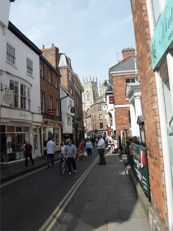 11 Talbot Court Apartment York